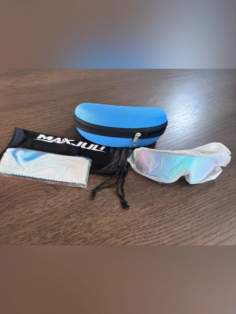 NWT MAXJULI Youth Kids Polarized Sunglasses